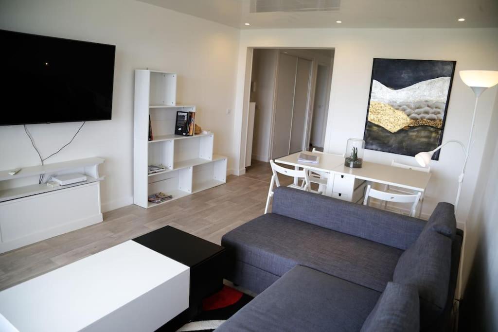 דירות בלואה Le Refuge Blesois Avec Parking Prive - Blesois Refuge With Private Parking מראה חיצוני תמונה