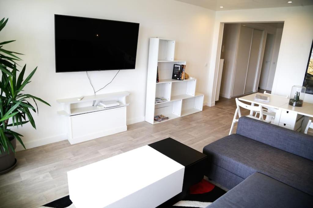 דירות בלואה Le Refuge Blesois Avec Parking Prive - Blesois Refuge With Private Parking מראה חיצוני תמונה