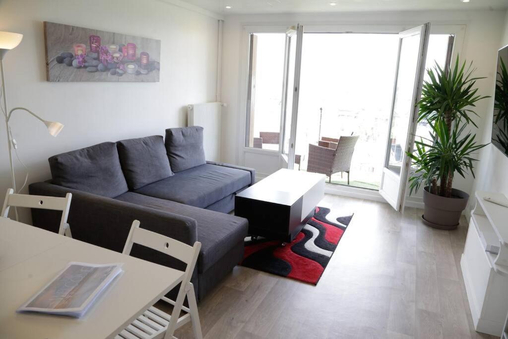 דירות בלואה Le Refuge Blesois Avec Parking Prive - Blesois Refuge With Private Parking מראה חיצוני תמונה
